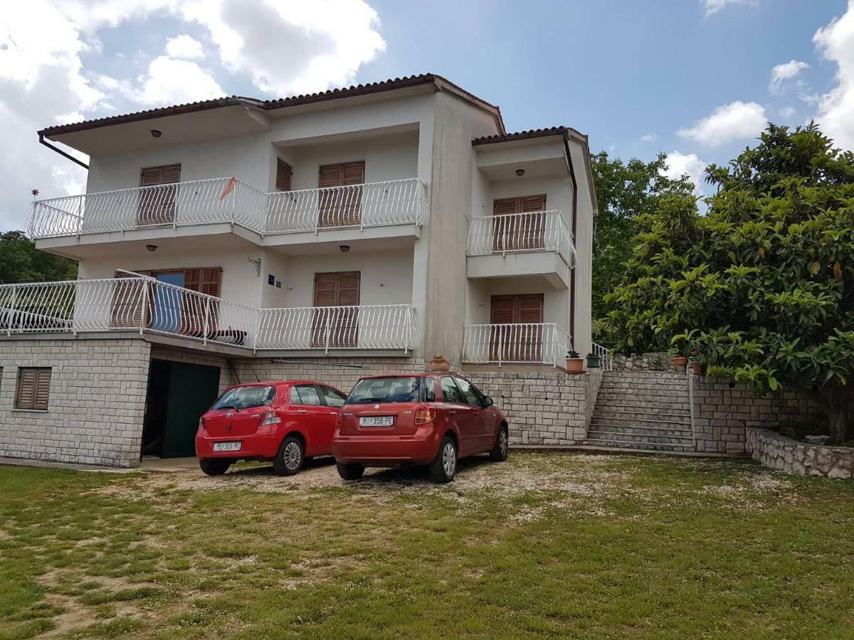 Apartmani Mariela 라빈 외부 사진